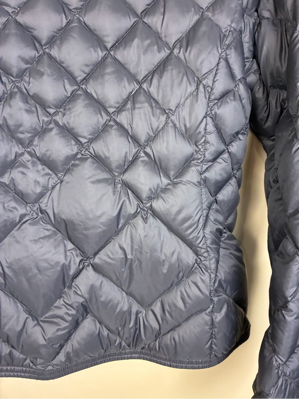 MICHAEL Michael Kors Quilted Lightweight Packable Puffer Down Fill Jacket - Picture 13 of 13